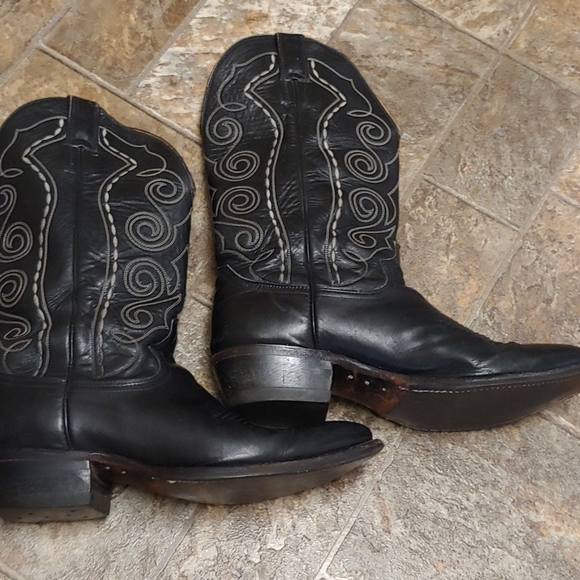 Justins Shoes - Justin's leather cowboy boots  sz.8D